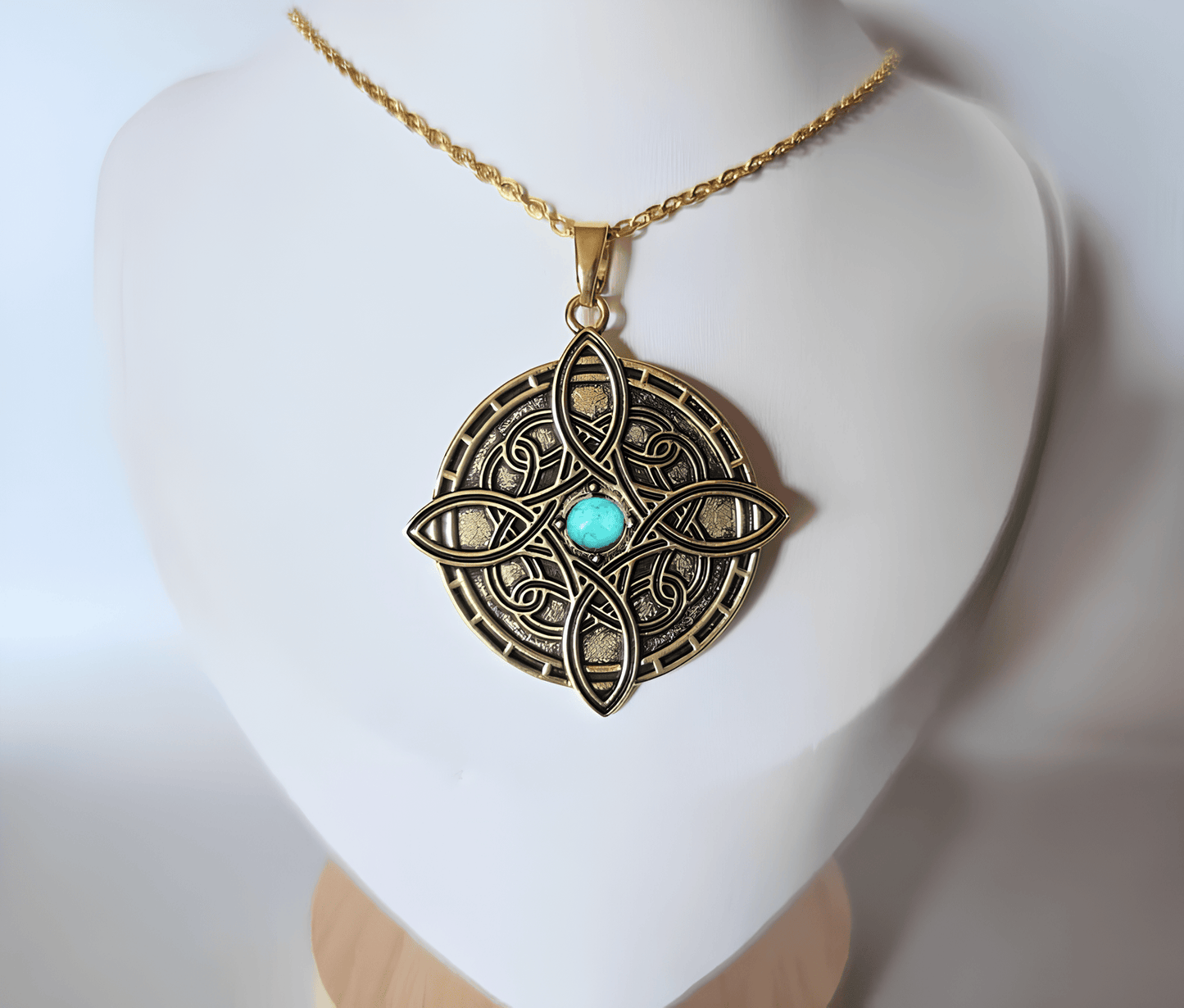 Turquoise Witch���s Knot Necklace